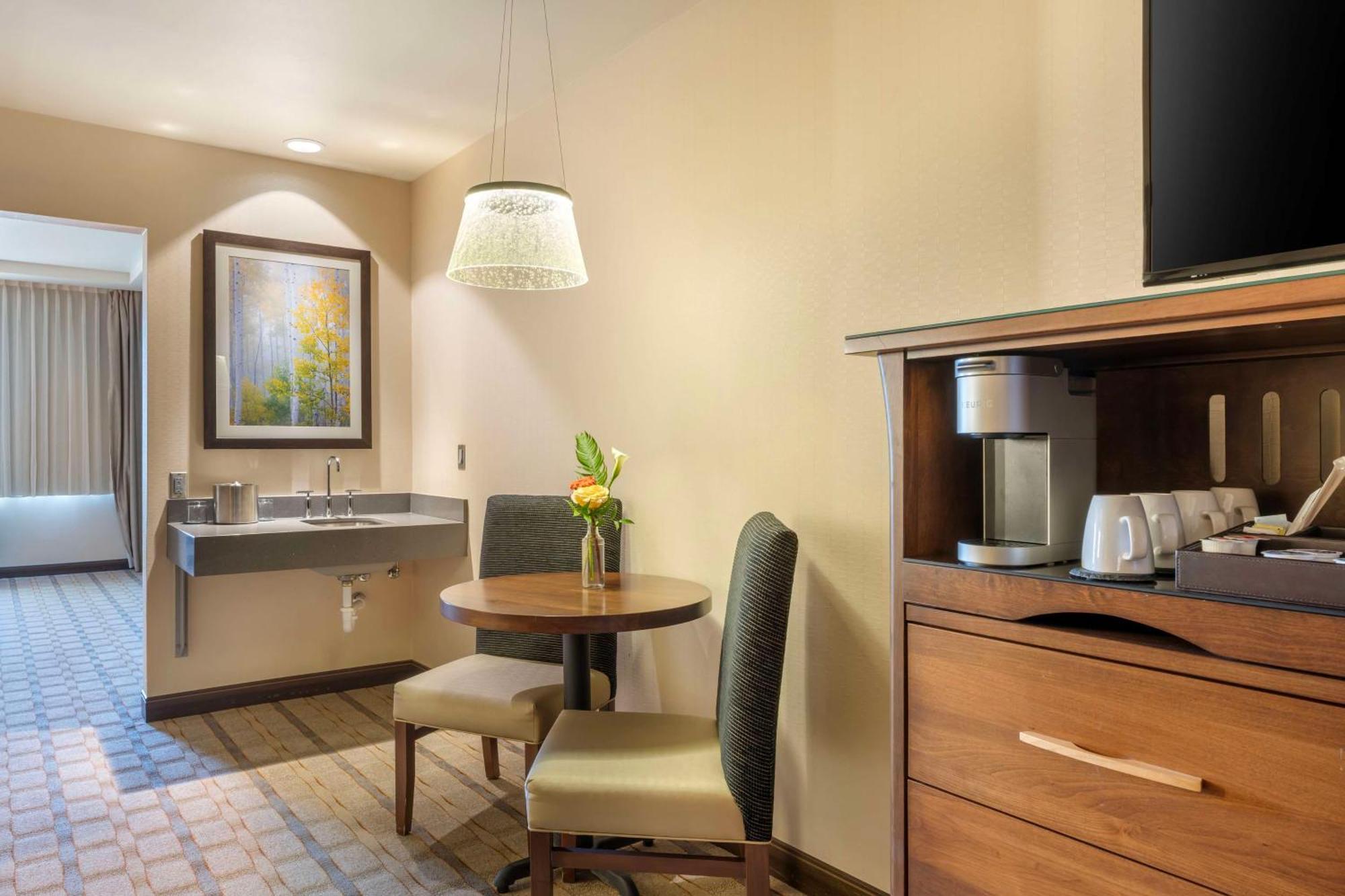 Best Western Premier Boulder Falls Inn Lebanon Exterior photo